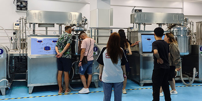 Joint Delegation of Russian and Belarusian Clients Visits Our Company and Reaches Cooperation Agreement