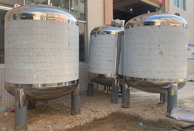 Fixed Sealed Storage Tank