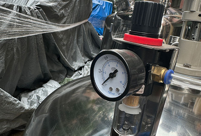 Moveable Pneumatic Mixing Tank