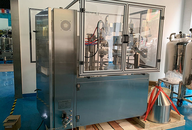 Fully Automatic Filling And Sealing Machine